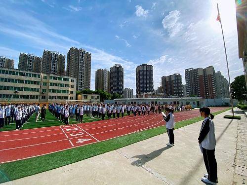 锡林浩特市有多少人口_我是锡林浩特人,我骄傲(3)