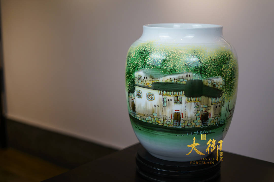 大御瓷器刘伟——瓷上山水色,笔下意蕴生._陶瓷