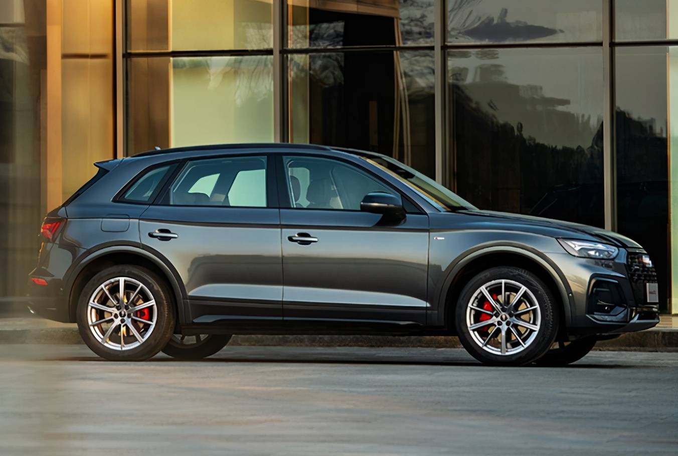 奥迪q5l中期改款正式上市网友确定不是q3