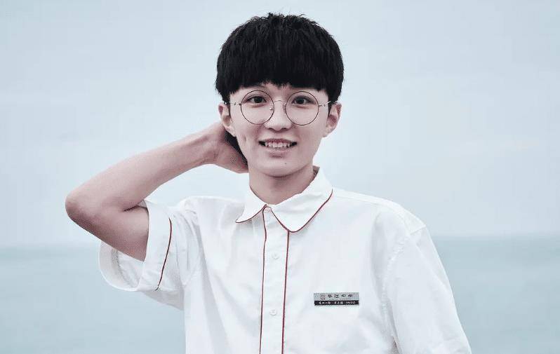 熊稳稳出演了《国民老公》,在演技上是很有实力的,而且在长相上给人一