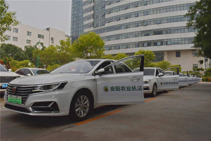 安阳市绿色农业执法上汽环球车享公益活动交车仪式成功举行