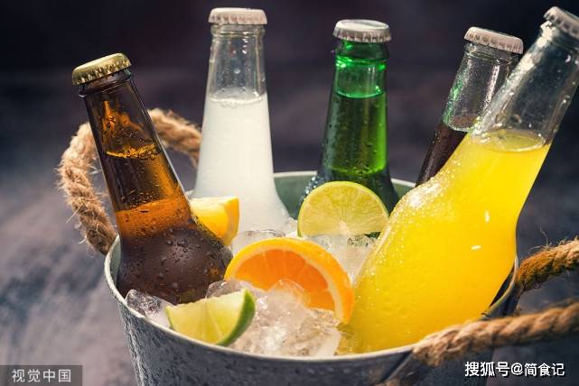啤酒怎么喝才不难喝 265380c1bd9f409a85297fcc3bfd1939.jpeg