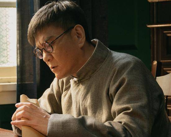 朱一龙民国造型帅炸了,女二比女主还要美,三位老戏骨浑身都是戏_剧照