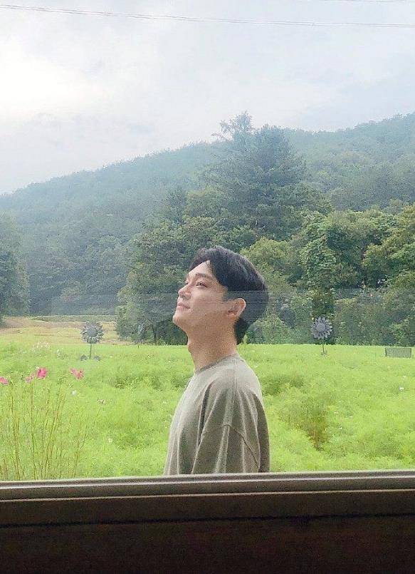 exo-l生日,张艺兴ins上线送祝贺,金钟大也久违携生贺出现