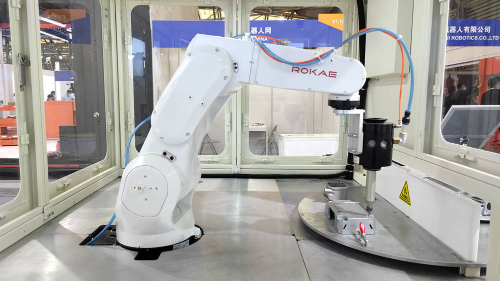 国产机器人已经不逊色国外技术了吗?