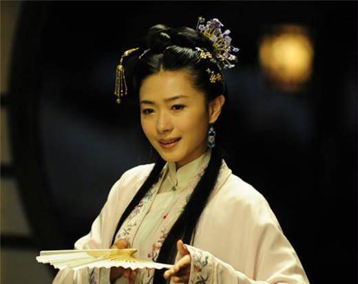 她是明朝花魁 偏爱风流才子 出一对联难倒众人 连唐伯虎都认输 潘媚儿