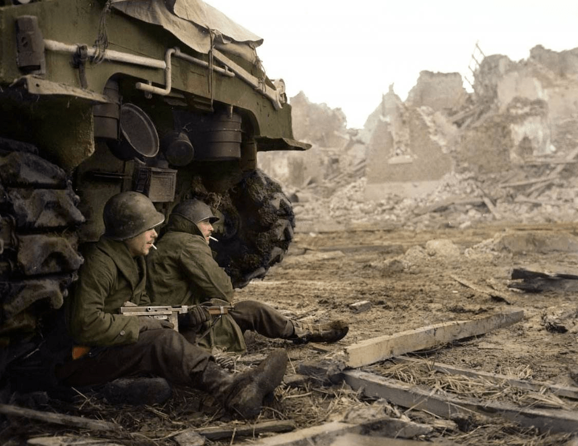 对瓜岛发起一场惊天动地的轰炸和炮击,这就是二战中著名的瓜岛争夺战