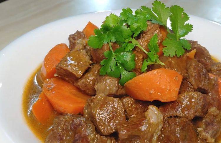 原创红焖牛肉的做法软烂入味吃着过瘾学会了给家人露一手吧