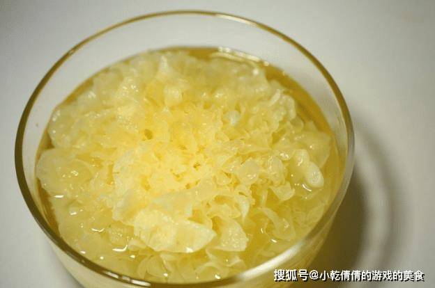 银耳不出胶咋办 aab65476d0be415cb7c140060bfbd921.jpeg