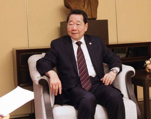 汕头首富出现不仅是平安集团最大的股东而且侄孙是何猷君好友