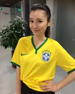 原创胜利的氛围中国代表团所有成员着红装入场女神刘语熙送来祝福