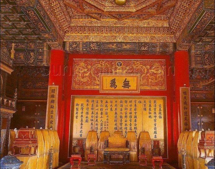 原创紫禁城门面担当乾清宫,明代是皇帝寝宫,清代为何成了理政宫殿?