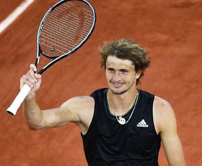 午报丨德约纳豆送蛋双杀意新星,法网冠军进八强,中国球员全出局