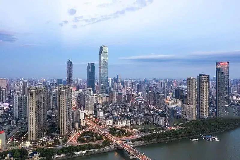 在长沙人均消费_沁园春长沙