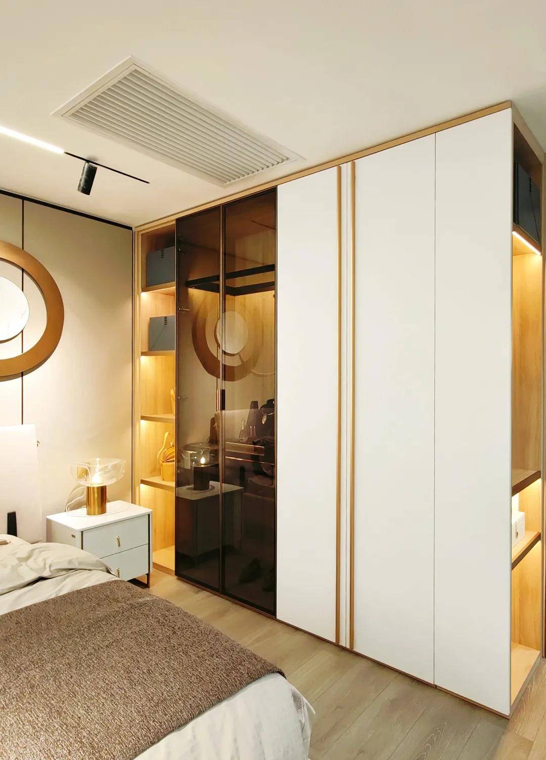 极简轻奢高柜,诠释卧房精致之美