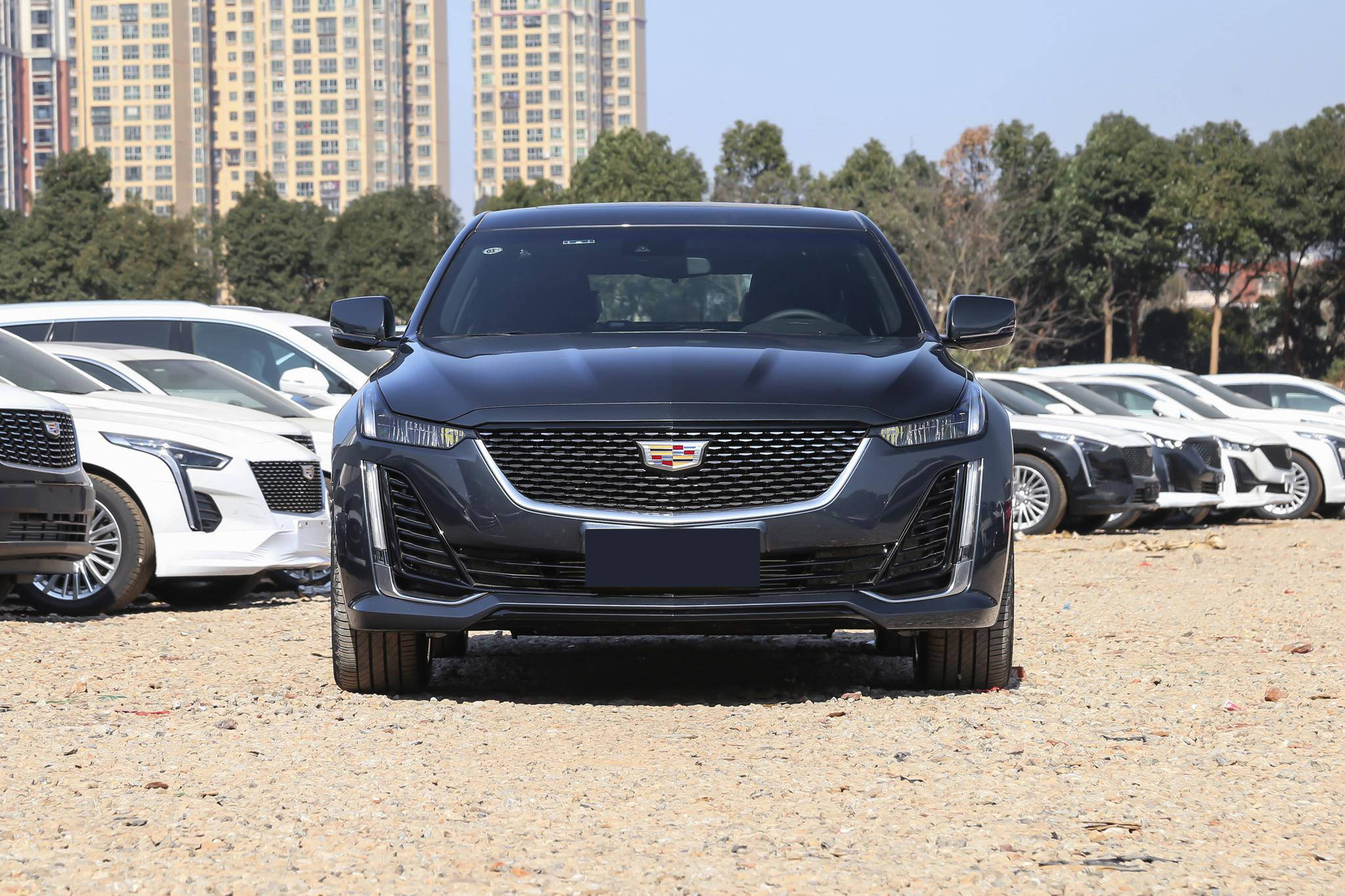 二线豪华品牌到底怎么选深入了解凯迪拉克ct5