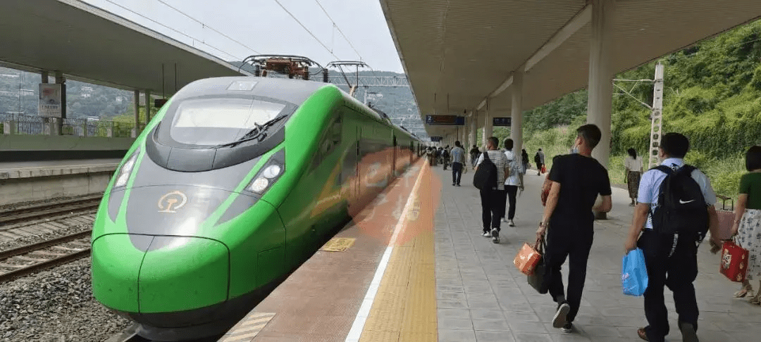 6月25日起,巴中这些列车停运,增开!