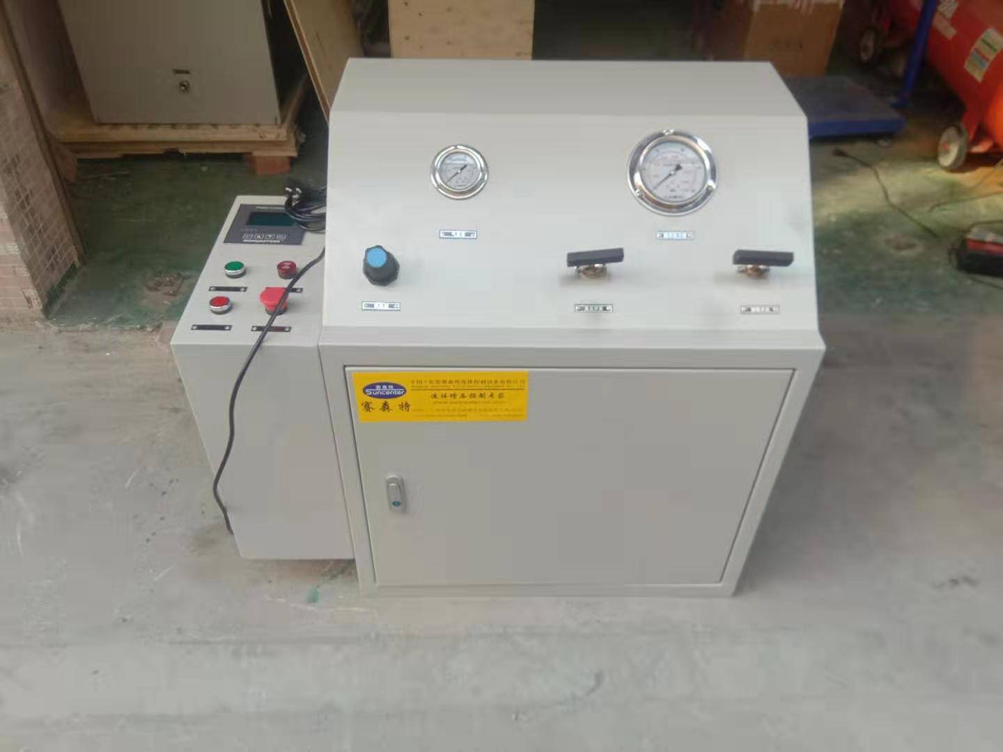 数显控制水压测试设备向前继续迈进