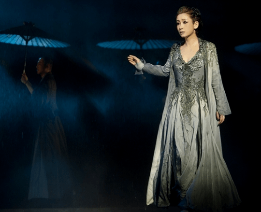 原创演过"青蛇"的女星:张曼玉陈美琪经典,杨颖妆浓,秦海璐妖媚