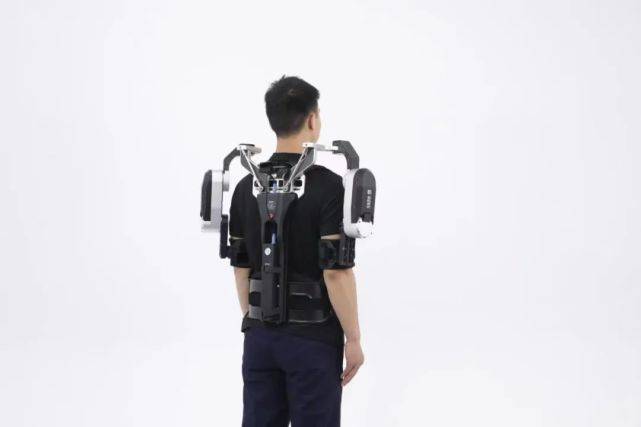 机器人|傲鲨智能亮相第七届国际服务机器人产业高峰论坛
