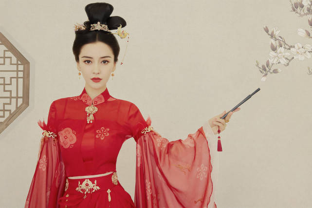 angelababy古装出席盛典活动 献唱《星月神话》传递东方魅力_造型