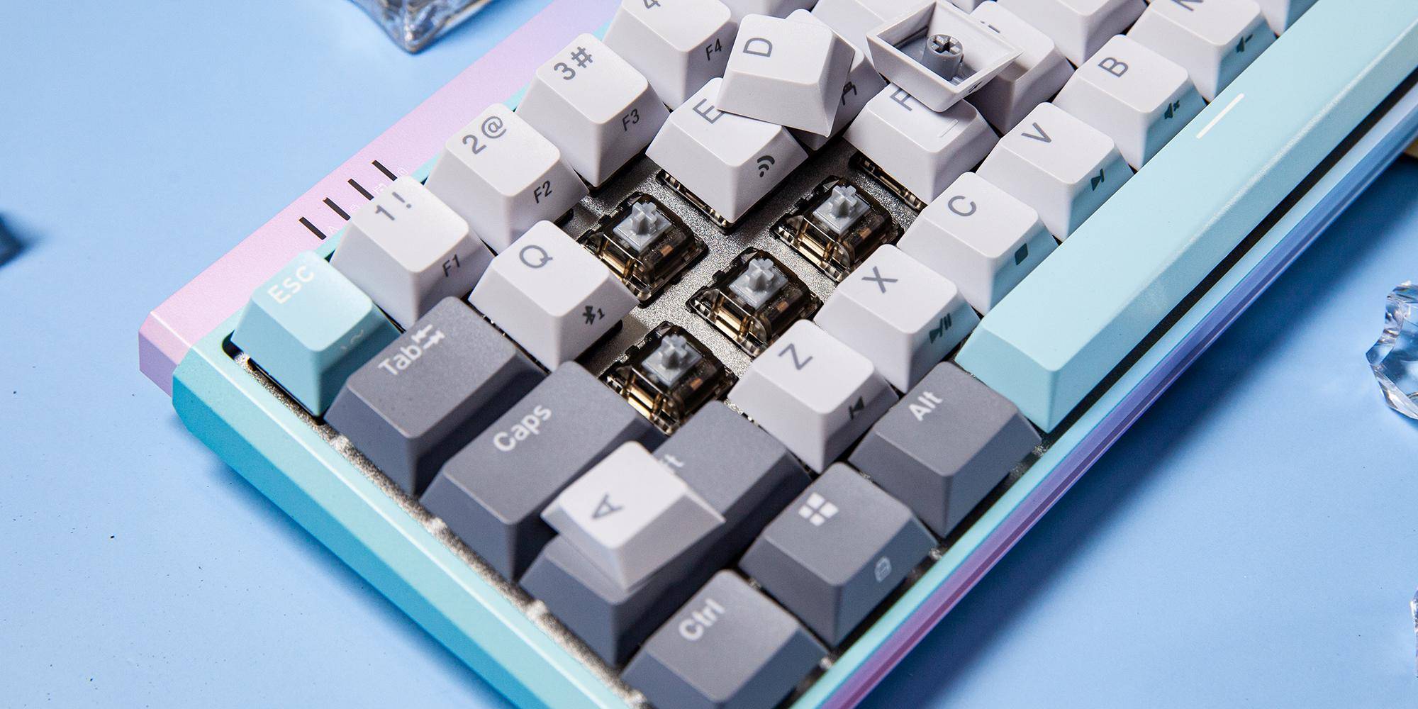 摒弃樱桃 618“抢鲜”入手新款全系定制佳达隆轴体的杜伽K330w