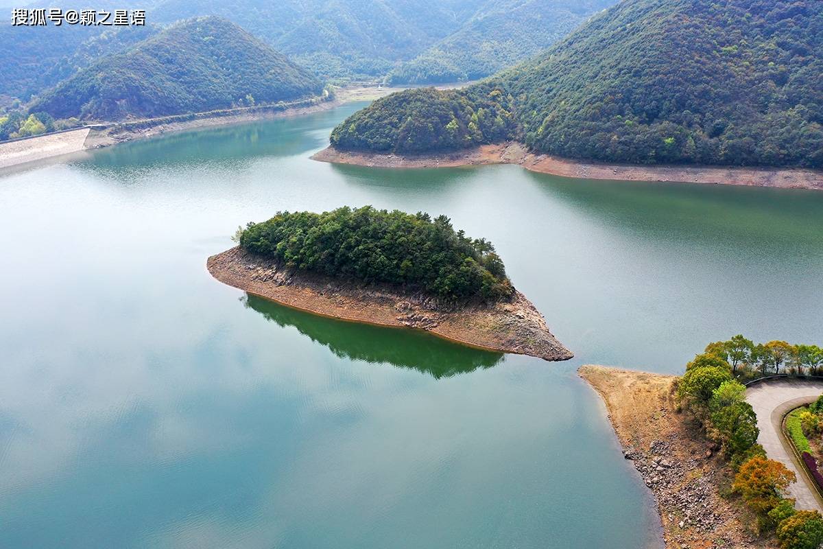宁波第三处,隧道是进村唯一的路,穿过隧道豁然开朗_溪口