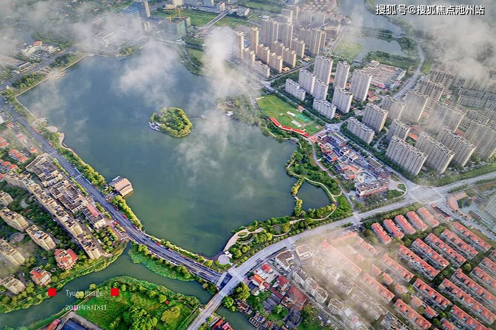 而且汾湖辖区约258平方公里,约40%为水域,其中大小湖泊总数约118个