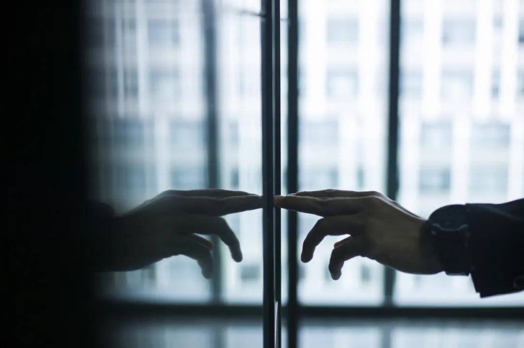 一文,内容如下:6月2日下午,京东方集团董事长特别助理李剑铭,重庆渝富