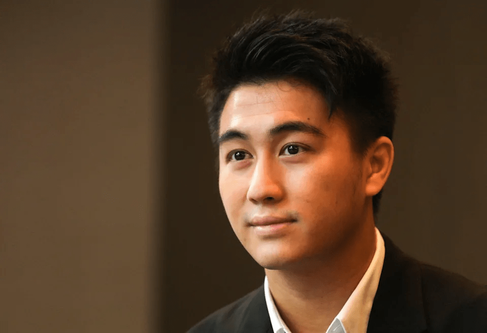 bob赌王小儿子何猷君兴办财政办理公司称位于大