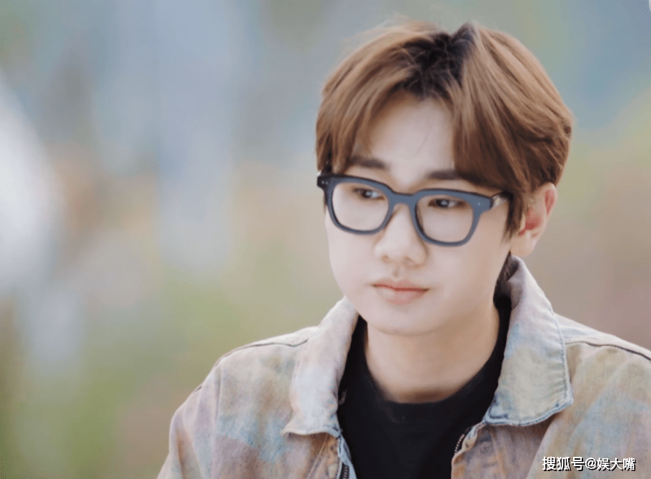 难怪能当坞长!陈陈陈卸任,汪苏泷随口一句话给了他最大尊重