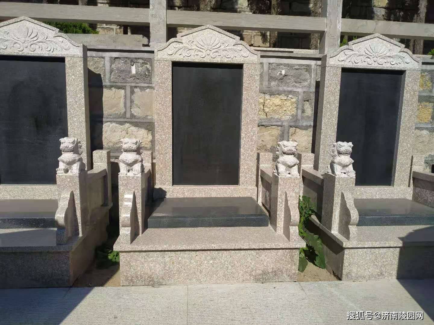 骨灰盒墓地安葬流程 土葬墓地尺寸图解