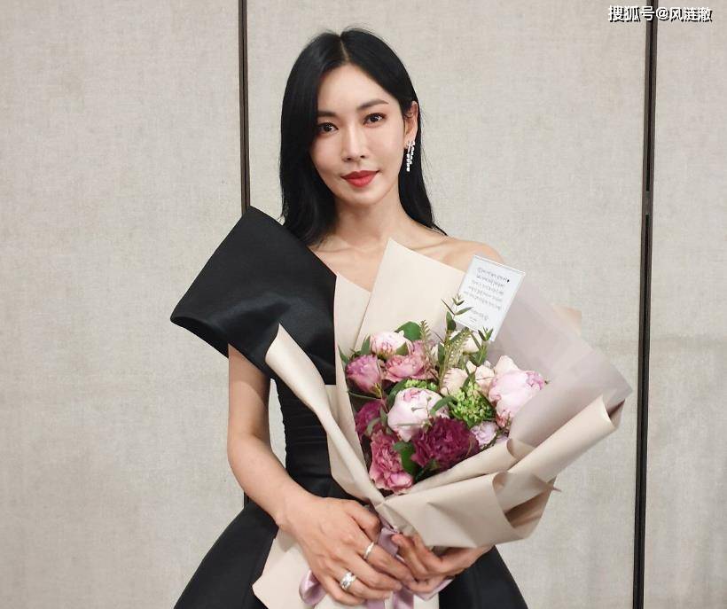 顶楼之稀世恶女千书真可恨之人亦有可怜之处