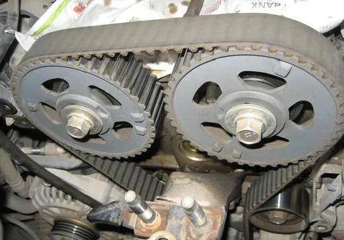 汽车发动机怎么运转的 ad08c3f9ae19497da7dca7f344c9ff6e.jpeg