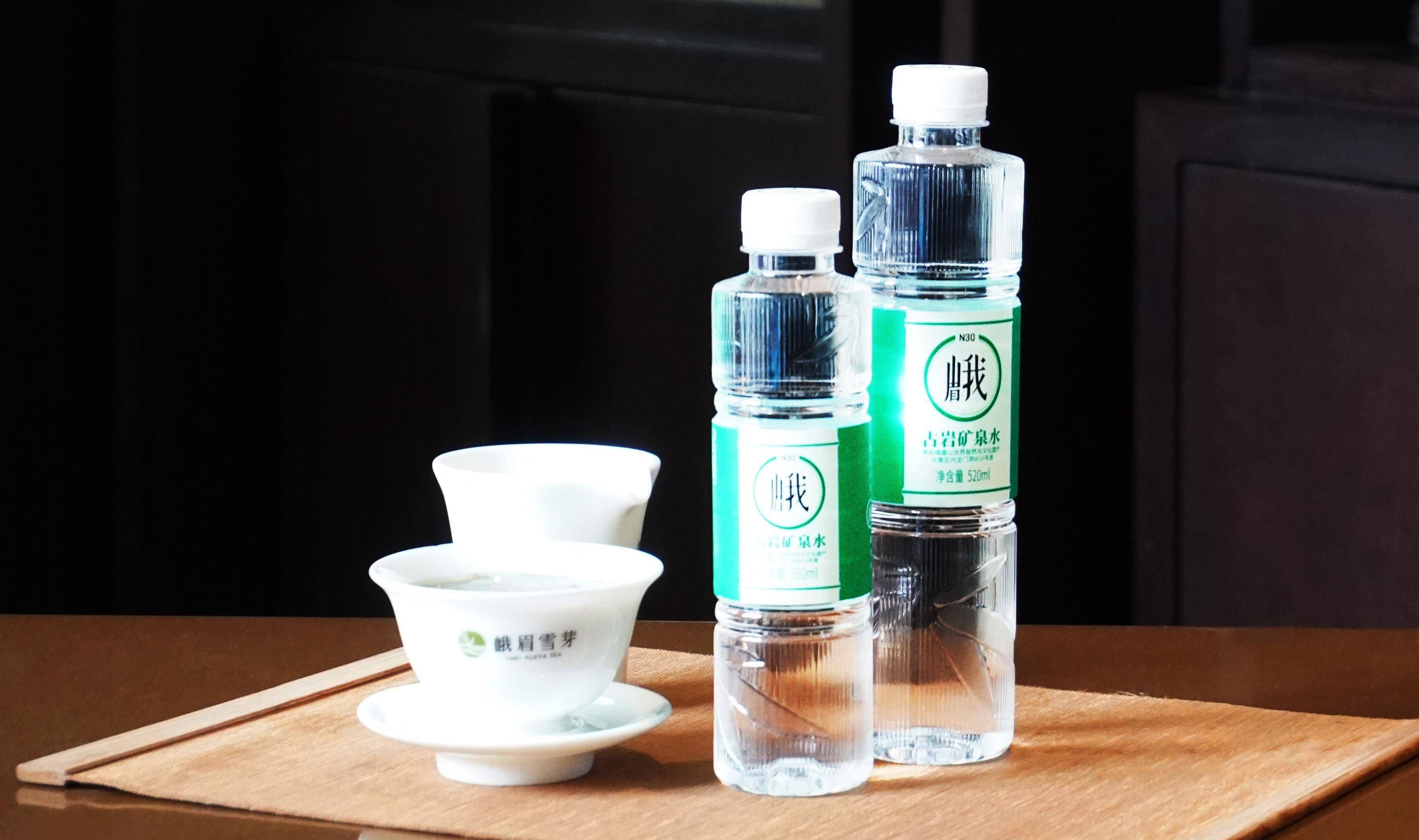 峨眉山矿泉水:来自地底深层的天然矿泉水健康选择