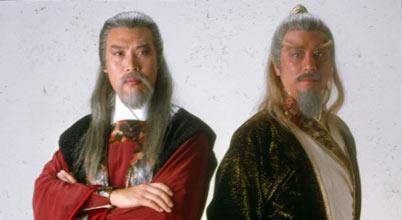 欧阳锋是《射雕英雄传》中武功最高,同时也是下场最好的一位,他本是一