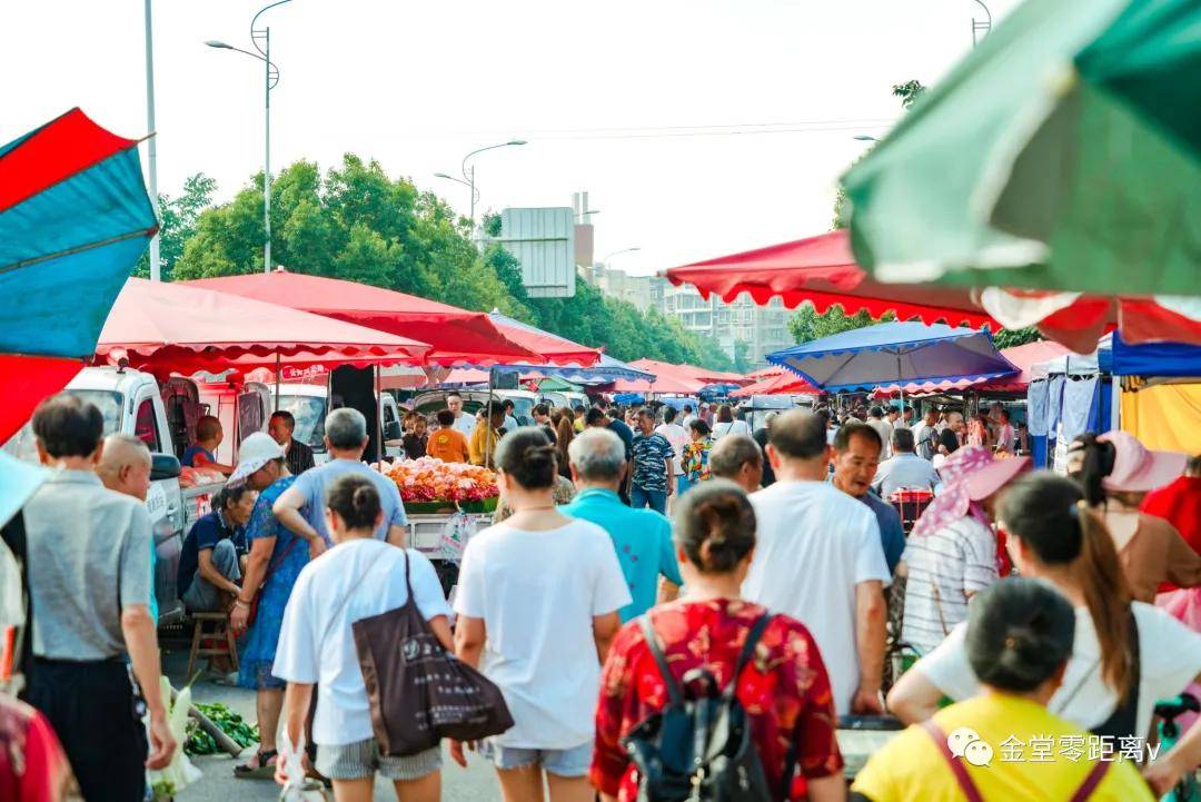 金堂这条唯一逢双赶场的街道藏着许多人的回忆