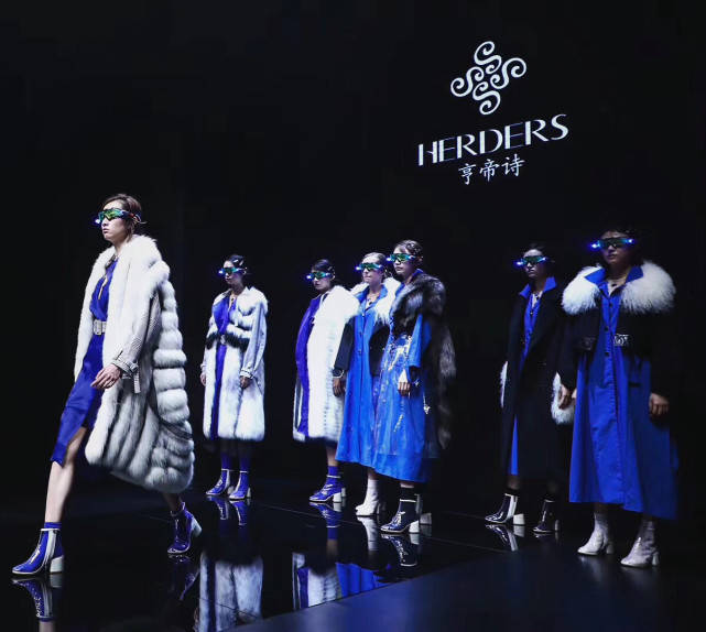 中国超级品牌!亨帝诗皮草成行业经典,性价比十足