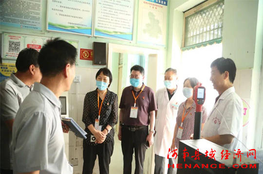 宁陵县人民医院院长郭晓华到部分乡镇卫生院督导疫苗接种及应急情况