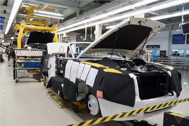 劳斯莱斯工厂内部揭秘高能预警也太奢华了