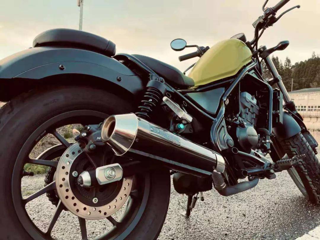 复古试驾三信仰充值本田cm300