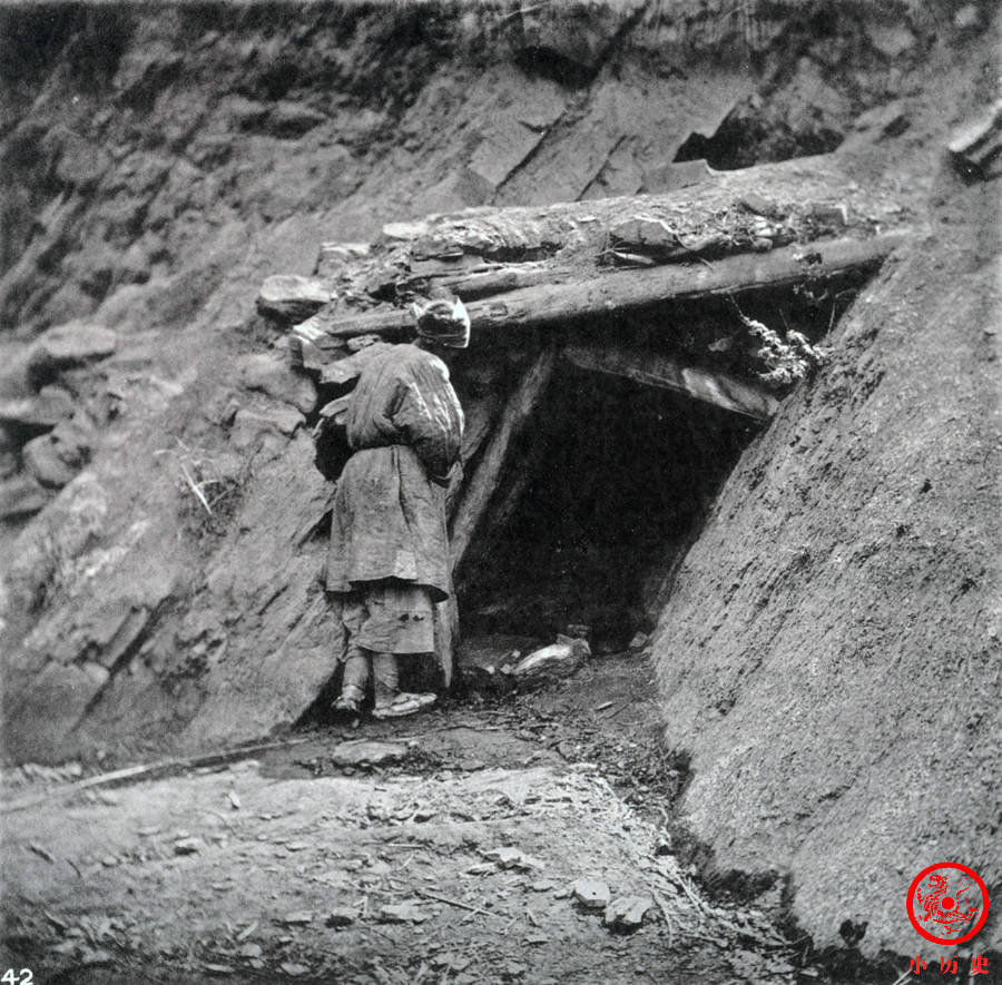 原创晚清老照片:150年前的长江三峡,风光雄奇,百姓生活简陋贫苦