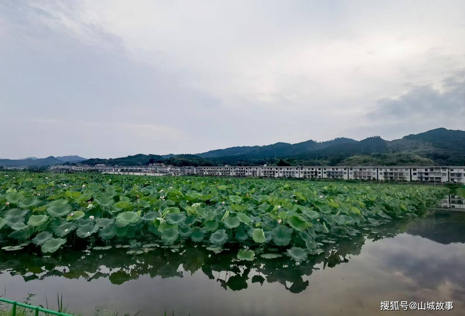 小岗与大寨