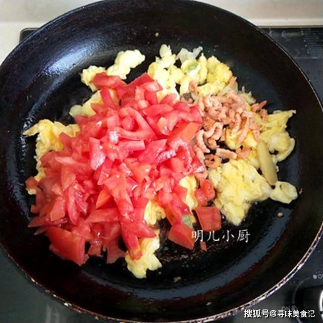 做法|早餐吃啥？这做法简单省时，好吃又饱腹，自己做最好吃，全家都爱