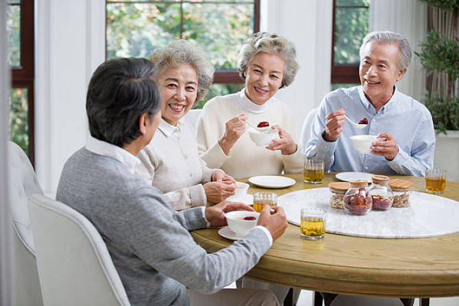 能量|“不吃早餐”成减肥妙招？伤胃又伤身，年轻人要慎重