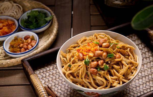 螺狮|国内很“尴尬”的５种早餐，本地人吃不腻，外地人：不想吃第二次