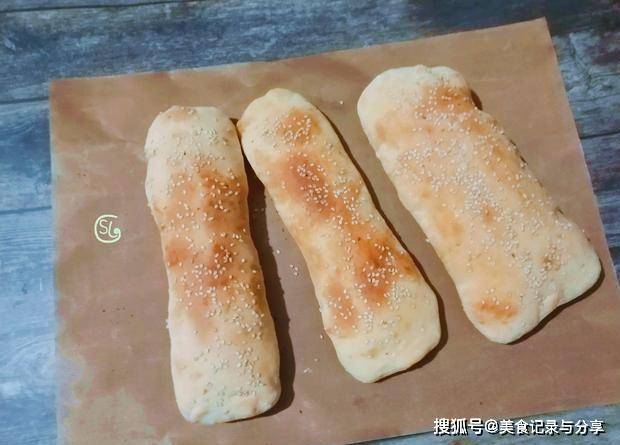 做法|家里有面粉的,试试这样做,外脆里软,满嘴留香,学会了当成早餐