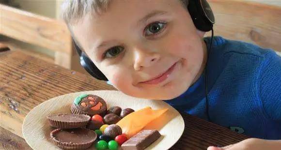 家长|女儿交爷爷照顾，一个月后女儿肚子变大了，结果却让人哭笑不得