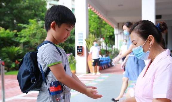 九月|九月即将上幼儿园的孩子，家长提前做好三件事，关系孩子入园适应