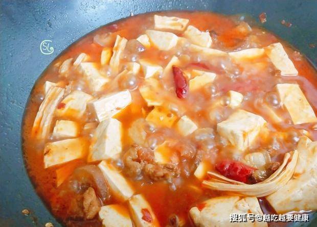 炖豆腐怎么做简单 8b89501521eb416db8f2eb43457aae29.jpeg